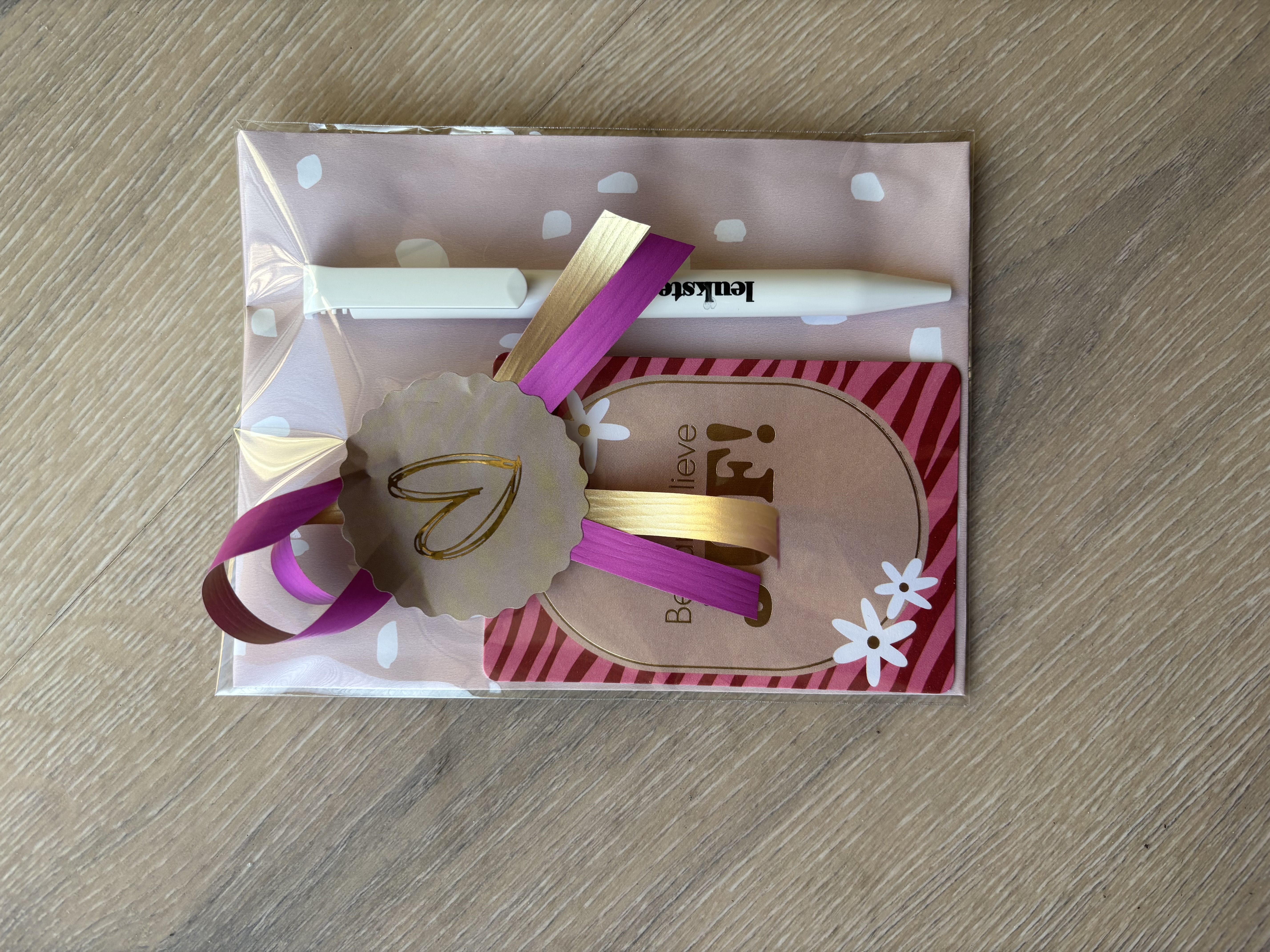 Kaartje met pen | Juf roze