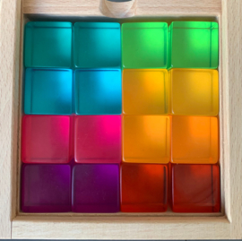 Papoose Toys - Bright Lucite Cubes in Houten Kist | 16 Stuks
