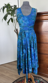 Zomerjurkje kruisband met punten & rok ausbrenner  zee blauw