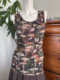 No-bra shirt. Mushroom