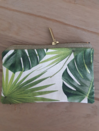 Clutch palm leaves