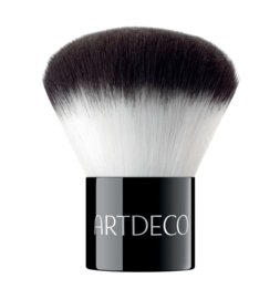 Kabuki brush