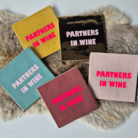 Tegel | partners in wine | 13x13cm