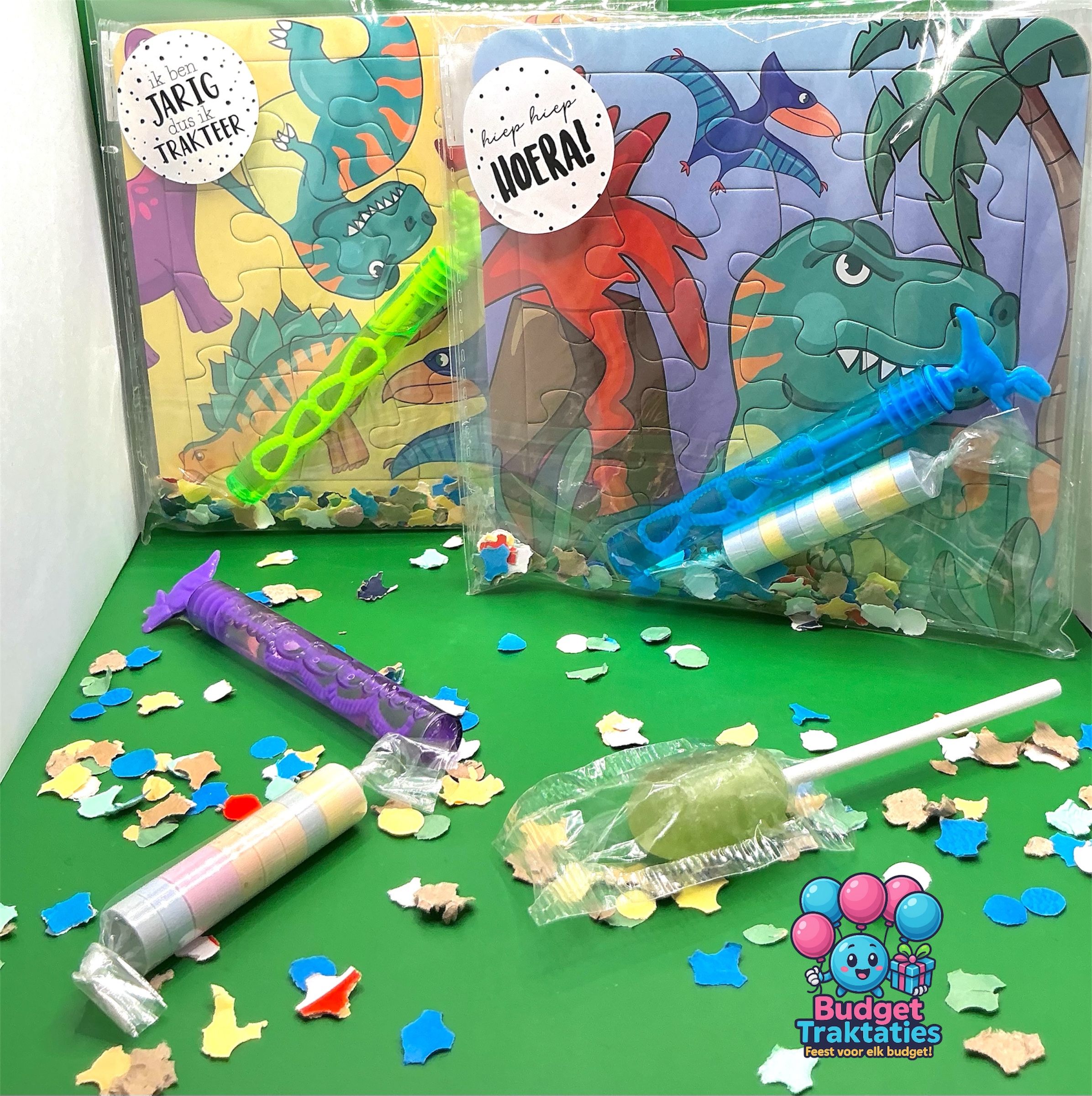 Dino Traktatie 1 -  Grommend Gezellig!