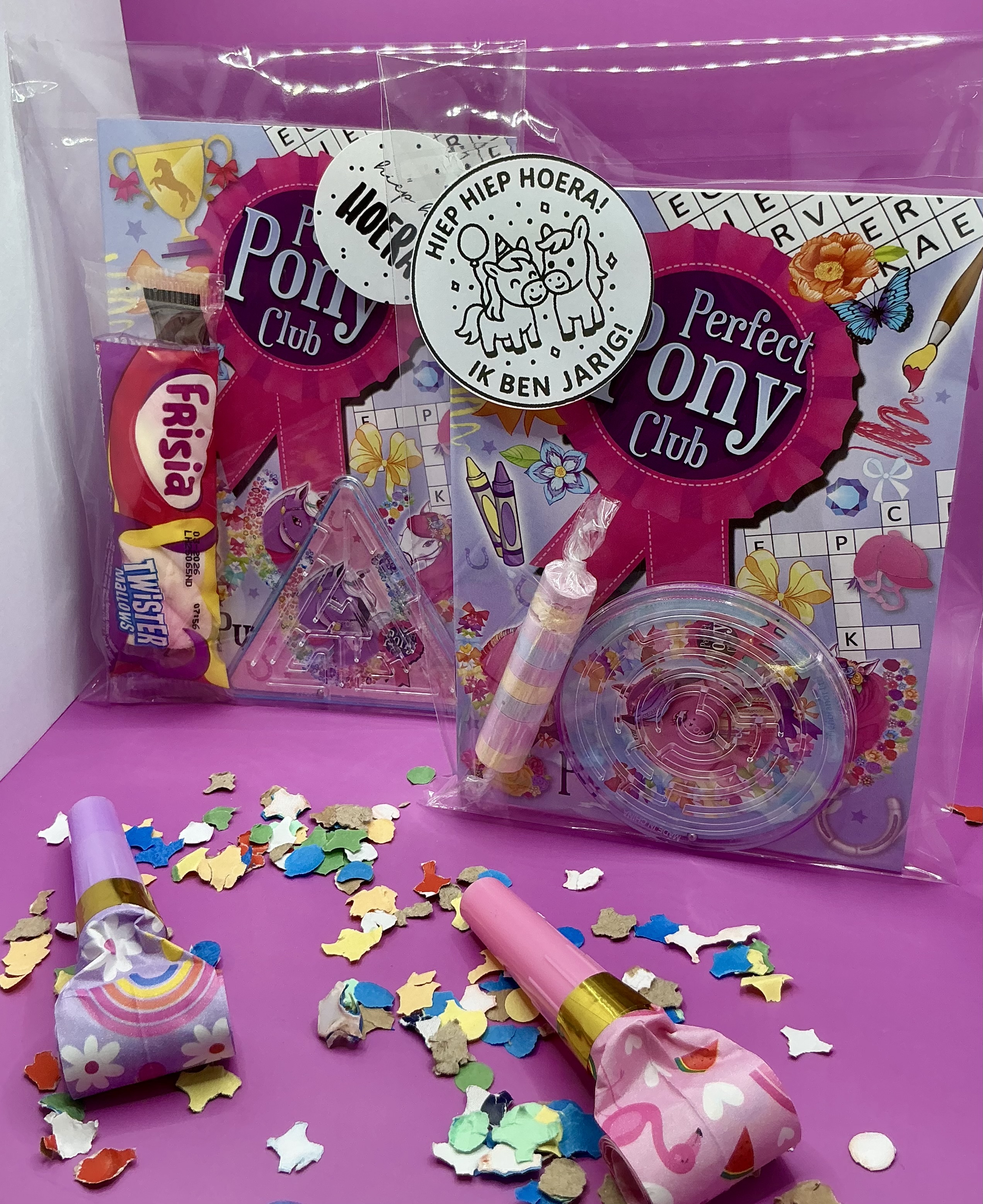Pony Traktatie 4 - Galoppeer het feest in