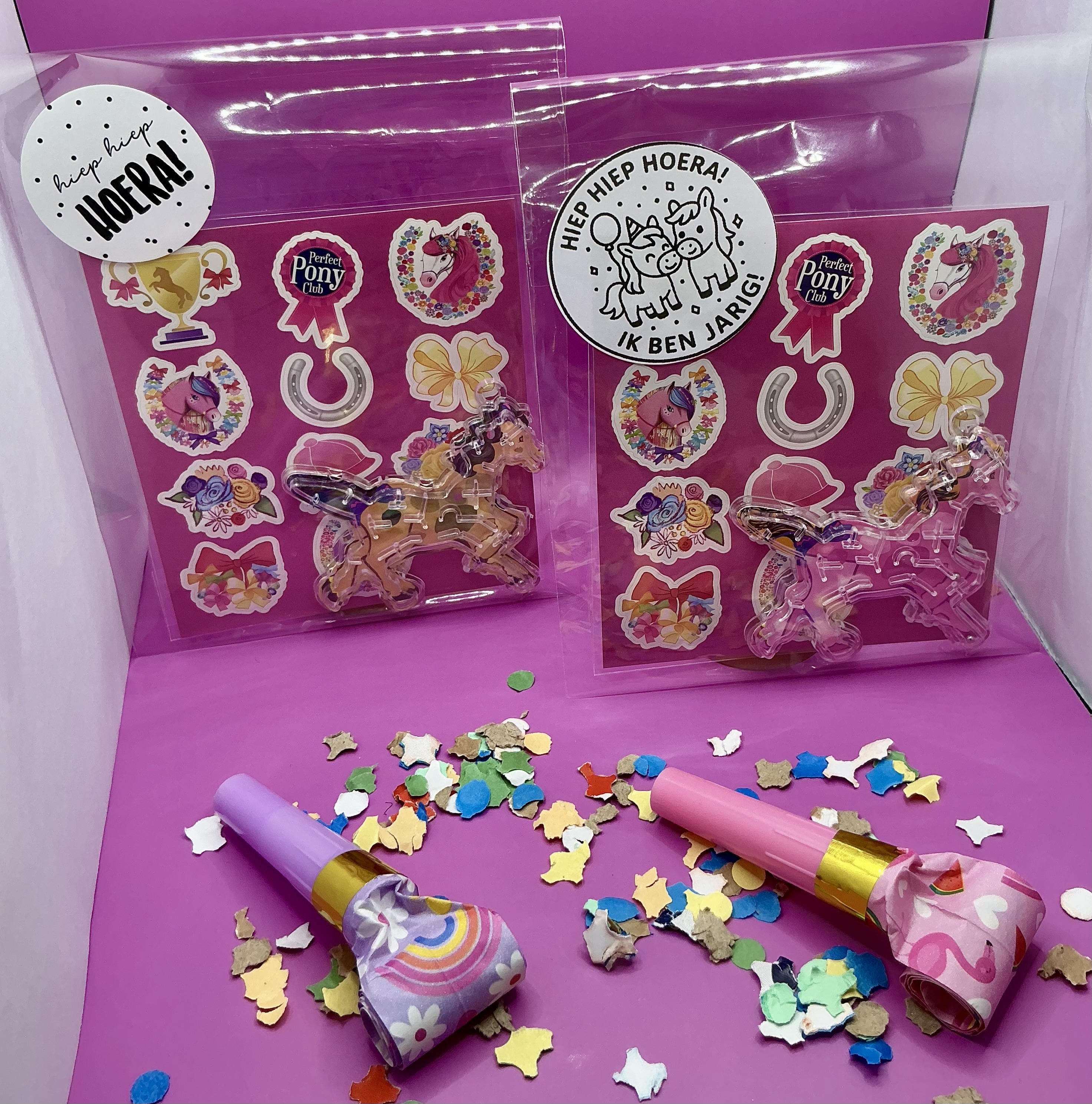 Pony Traktatie 5 - Galoppeer het feest in