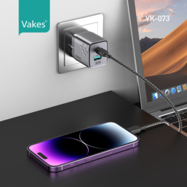 30W met 1 C type en 1 USB poort