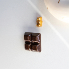 Chocolate Bar brown
