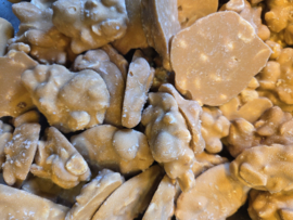 Ambachtelijke pindarots caramel zeezout