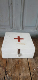 Red cross box