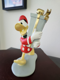 Walt Disney Donald Duck Walking with Christmas Present Figurine Statue