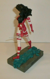 Marvel Elektra Standing Limited Edition of 2500 Figurine Statue
