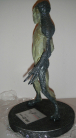 The X Files Movie Fight The Future Alien Figurine LE Statue