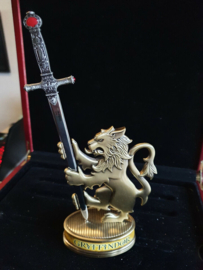 WB Harry Potter Griffindor Lion Weapon Brass Figurine Statue