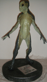 The X Files Movie Fight The Future Alien Figurine LE Statue