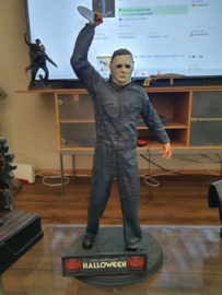 Halloween Michael Myers Attacking Big Figurine LE of 200 Statue