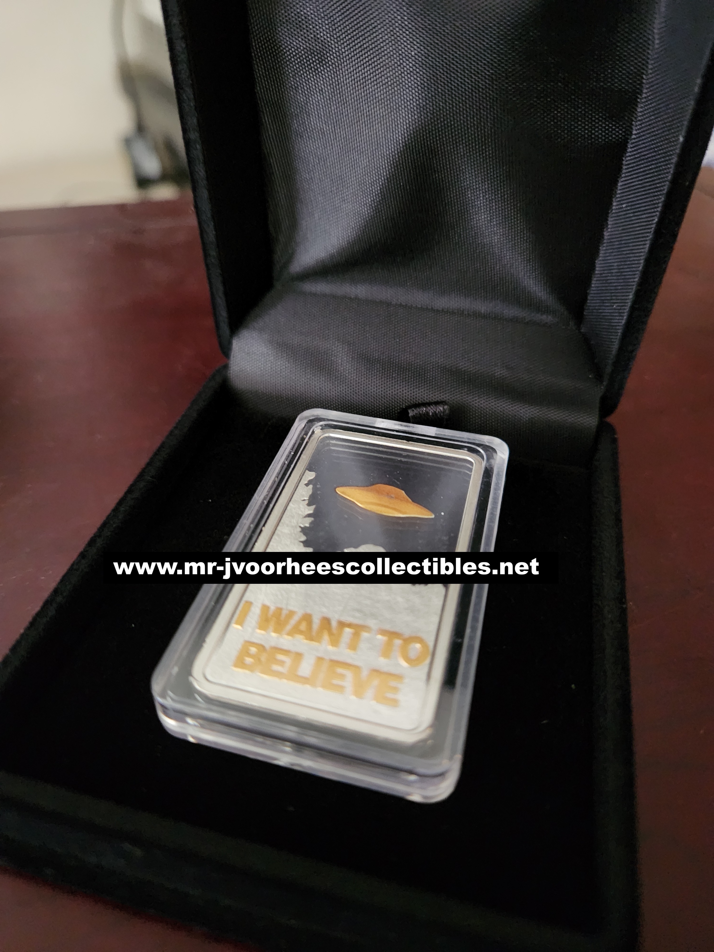 The X Files I Want To Believe Silver Plated Collectors Bar Coin