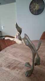 Looney Tunes Wile E Coyote Standing Classic Figurine Statue