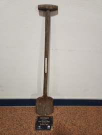 Twister 1996 Jan de Bont Original Production Used Barn Shovel Movie Prop