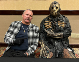 Neca Friday the 13th Jason Voorhees LE of 1000 Mask Statue in Shadowbox Display