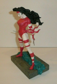 Marvel Elektra Standing Limited Edition of 2500 Figurine Statue
