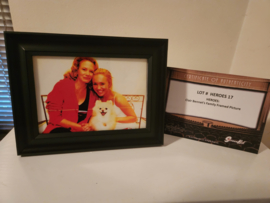 Heroes Original Screen Used Claire Bennet Family Framed Picture Movie Prop