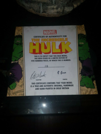 Marvel Incredible Hulk Smashing Throw Wall Big Figurine Statue