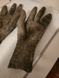 Steven Spielberg Falling Skies 2011 Original Screen Used Lifesize Alien Hands Prop