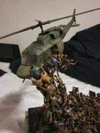 Brad Pitt World War Z Zombie Chopper Scene Big Unique Diorama Figurine Statue