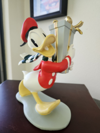 Walt Disney Donald Duck Walking with Christmas Present Figurine Statue