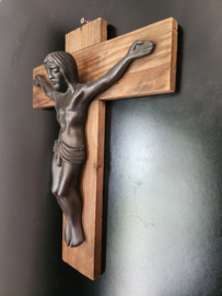 The Conjuring 2 (2016) Original Production Used Small Crucifix Movie Prop