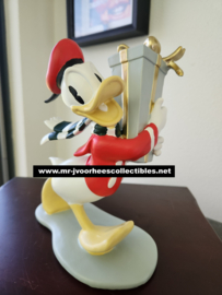 Walt Disney Donald Duck Walking with Christmas Present Figurine Statue