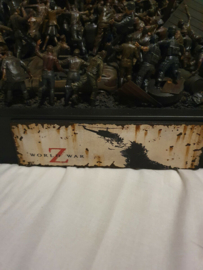 Brad Pitt World War Z Zombie Chopper Scene Big Unique Diorama Figurine Statue