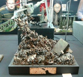 Brad Pitt World War Z Zombie Chopper Scene Big Unique Diorama Figurine Statue