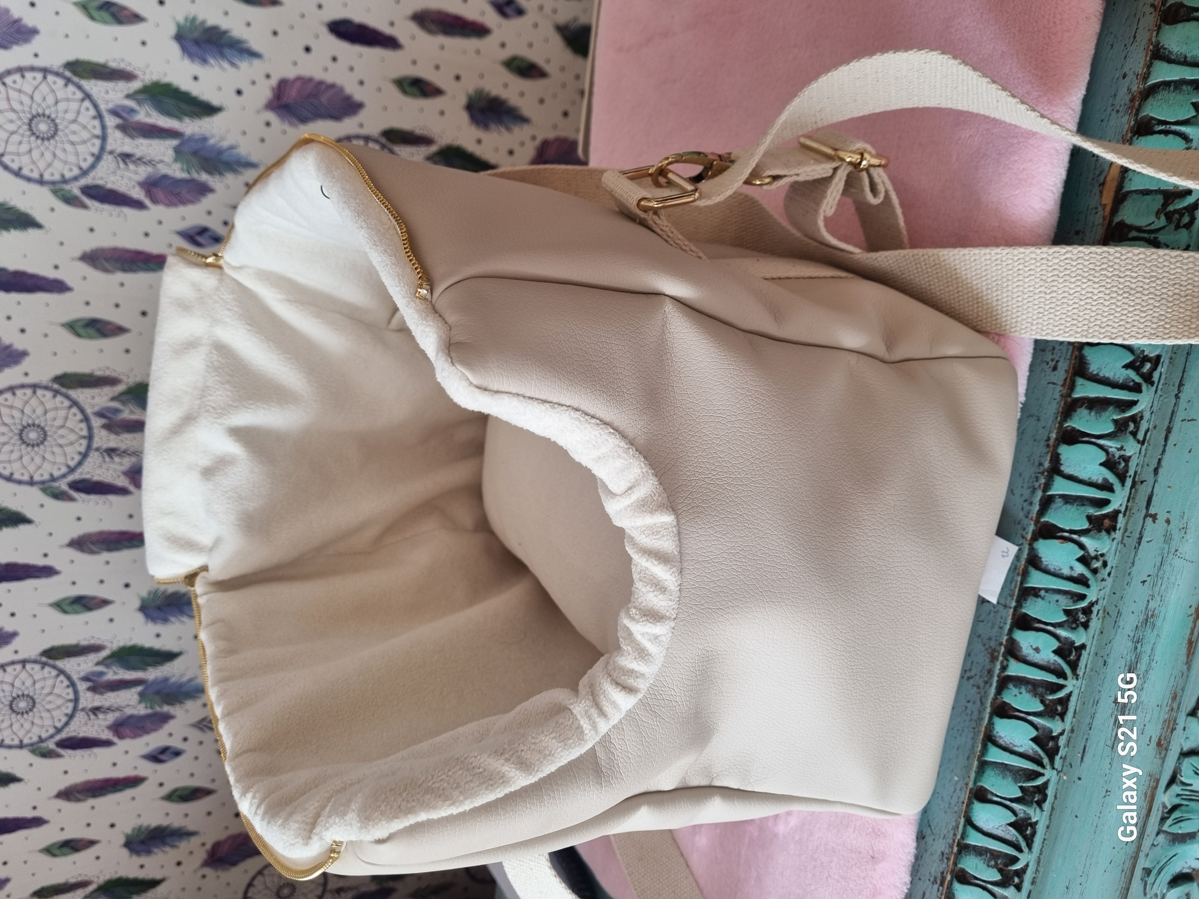 Baubaru livia draagtas/autotas creme