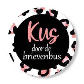 Sticker - Kus door de Brievenbus