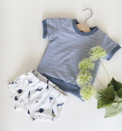 T- shirt Smalle Streepjes Lichtblauw Maat 86