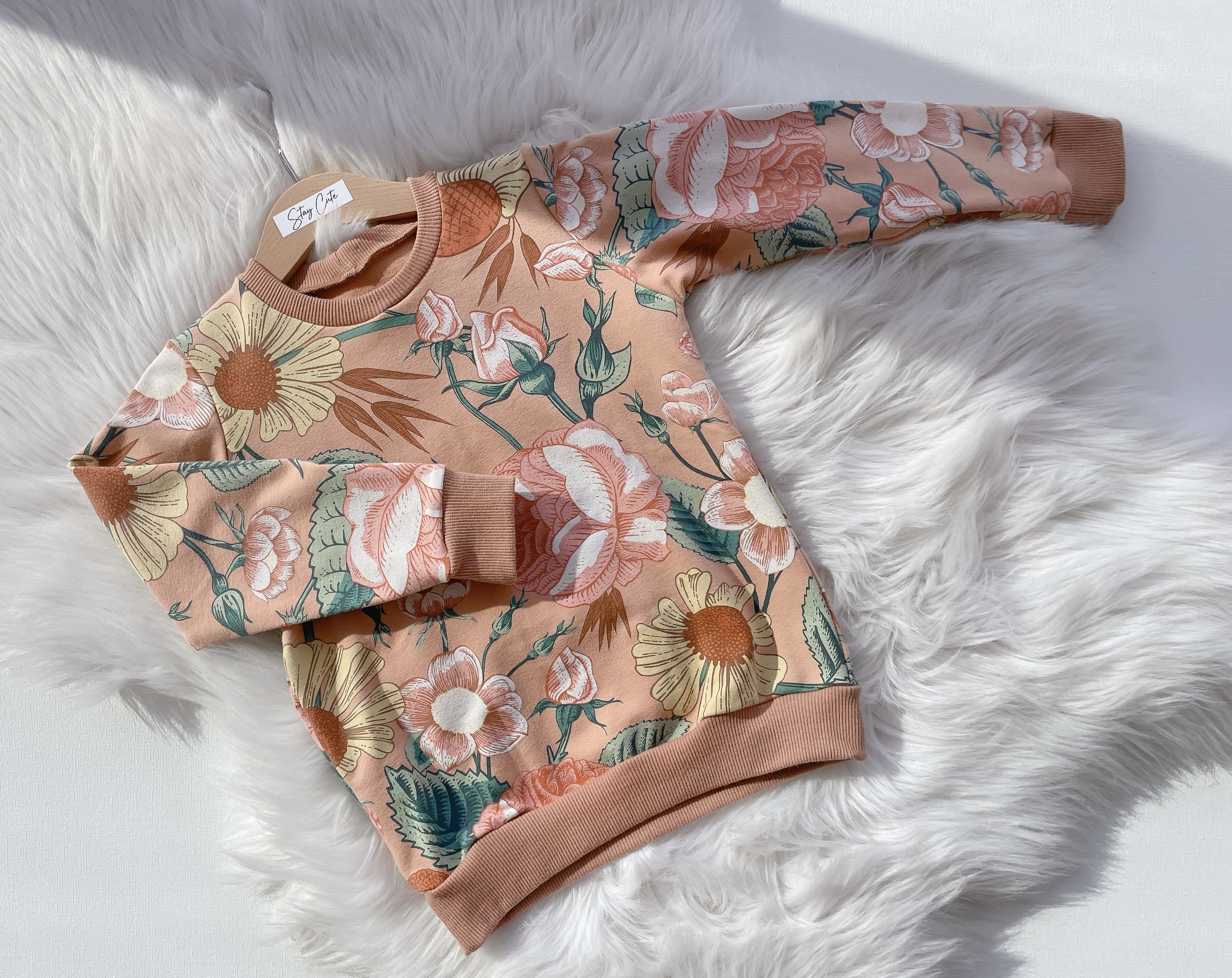 Trui flowers maat 110