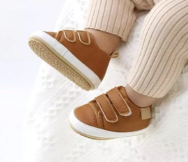 Sneakers camel