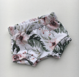 Short Hibiscus Maat 50