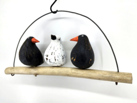 3 vogels op een stok