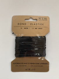 Kaart  1,3 mm rond elastiek zwart (hoeden elastiek) per kaart