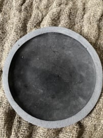 Schaaltje grijs zwart cement