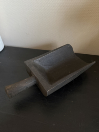 Rijst schep in hout een zwart