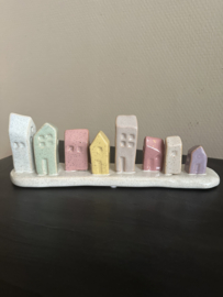 Sculptuur met 8 huisjes