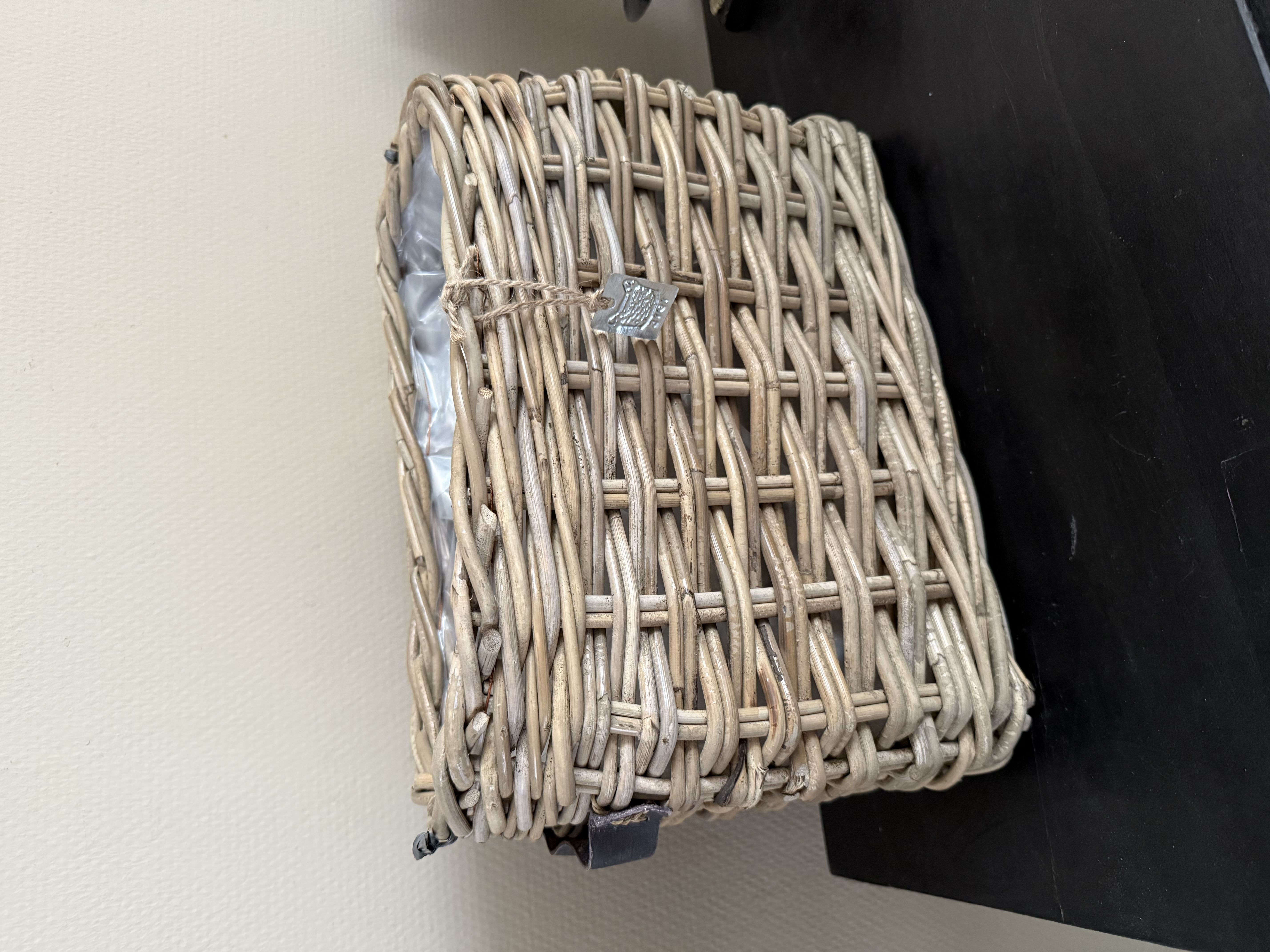 Vensterbank mand  Rattan