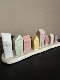 Sculptuur met 8 huisjes