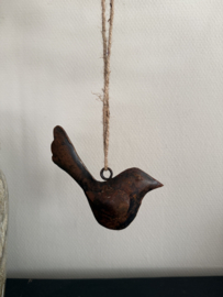 Metalen vogel roest