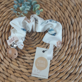 Baby speenkoord offwhite met blauwe rozen