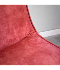 De draaibare fauteuil tommy velvet roze